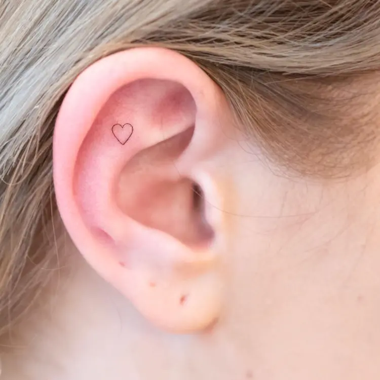 tattooist_arar