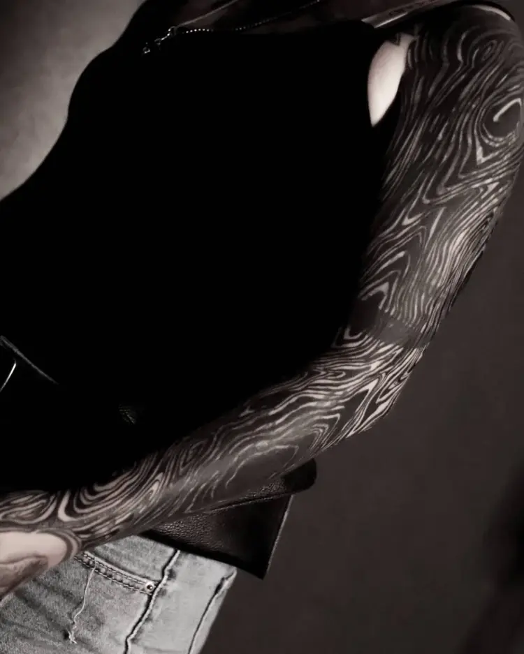 tattooer_amu