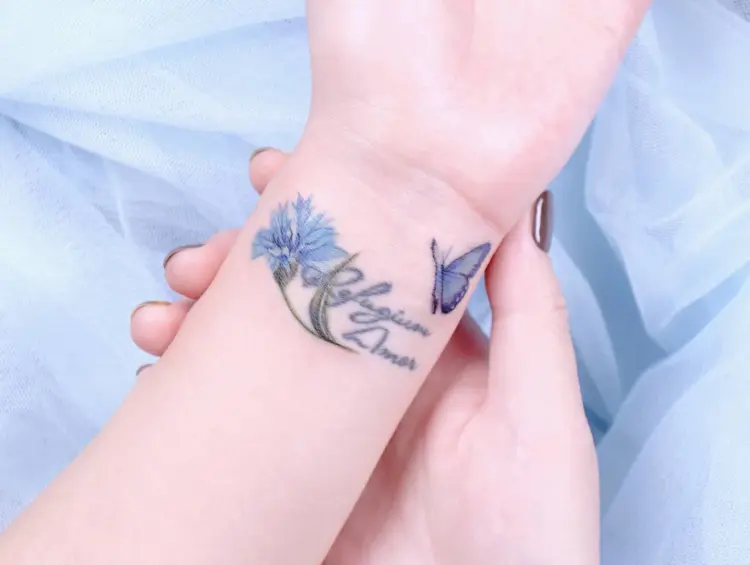 Flower, Lettering