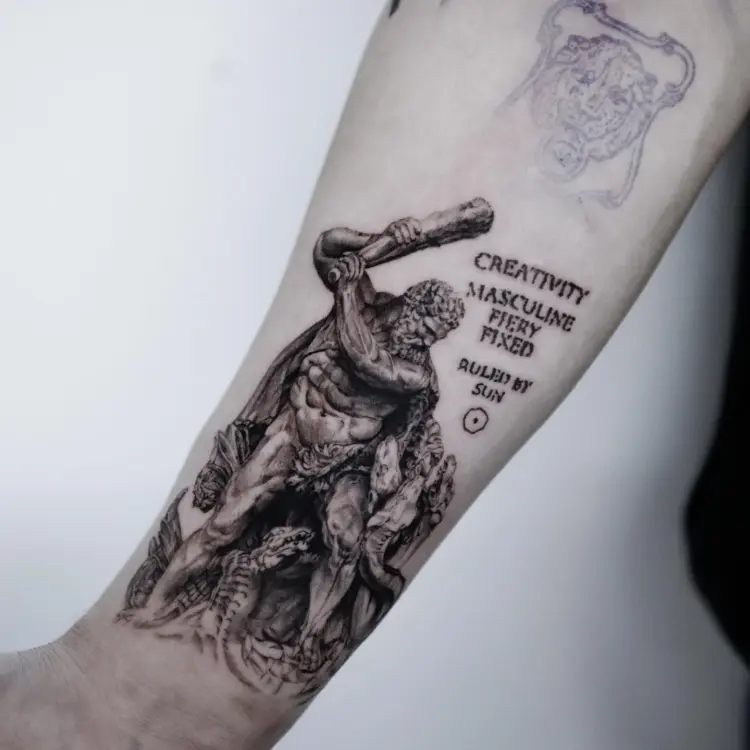 tattooer_amu