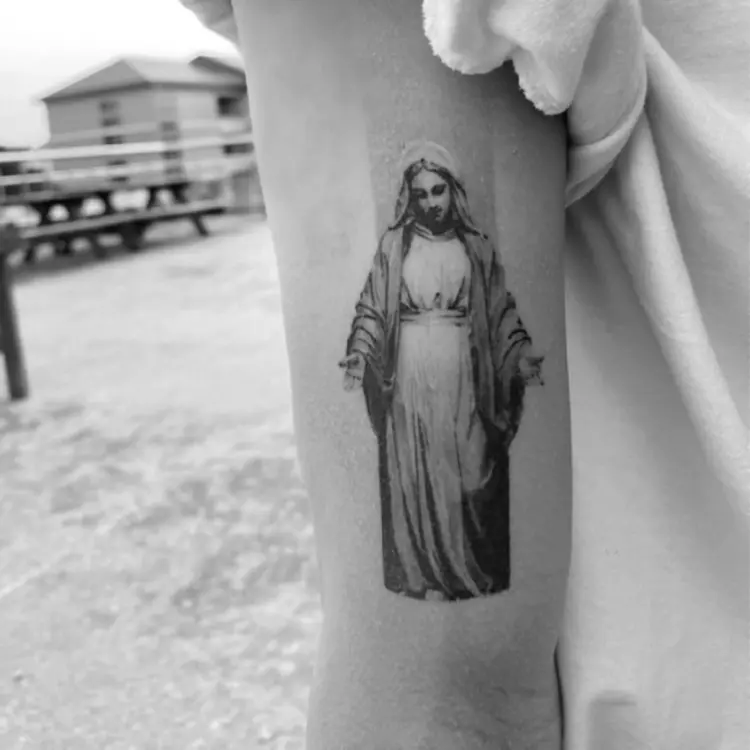 tattooer_amu