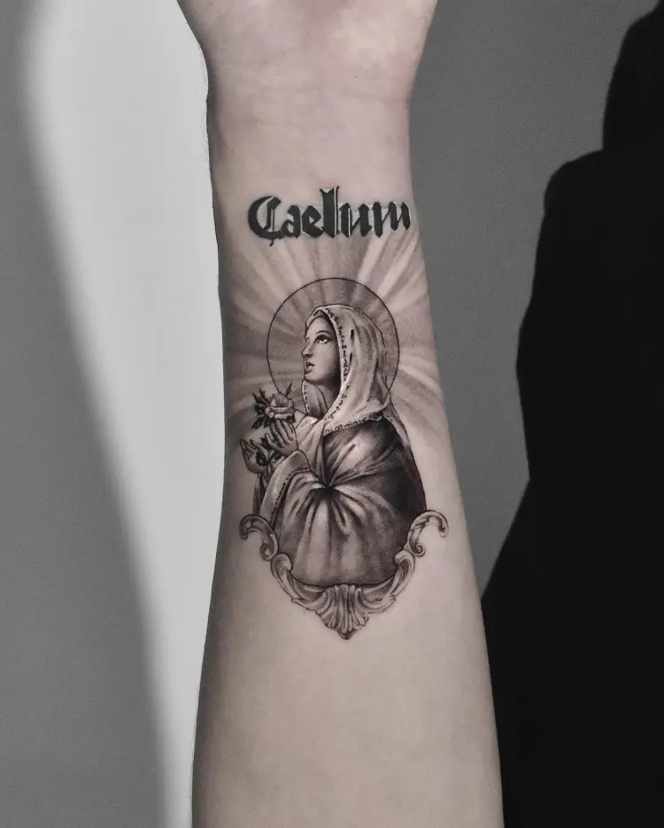 tattooer_amu