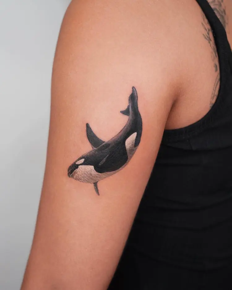 tattooist_lani