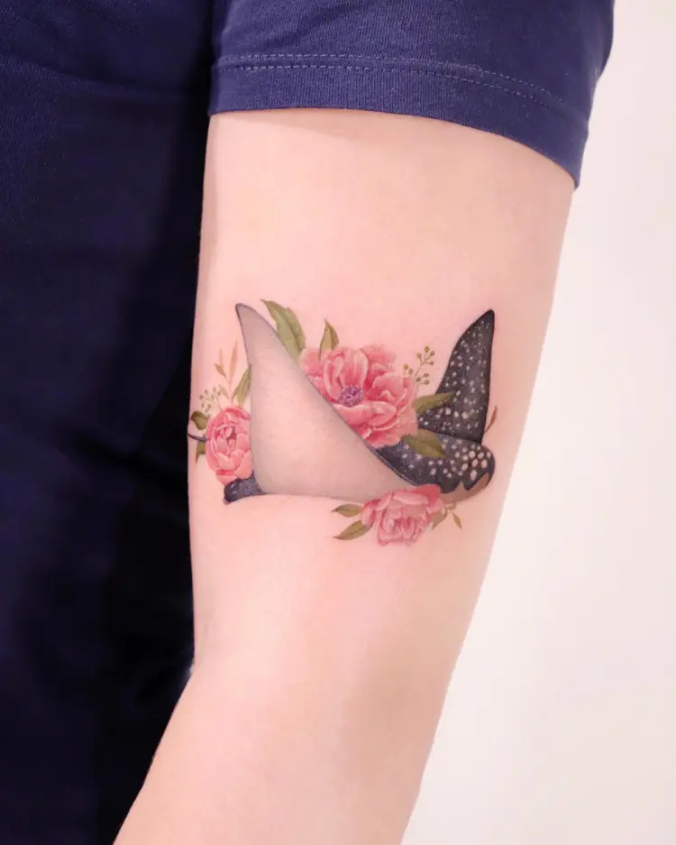 Animal, Flower, Rose