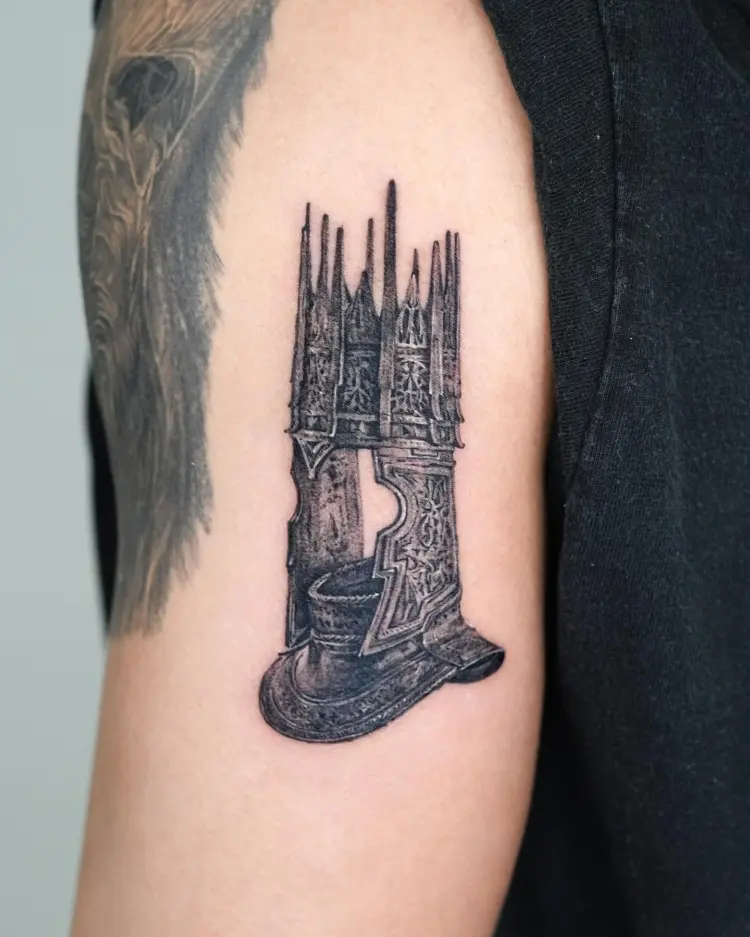 tattooist_lani