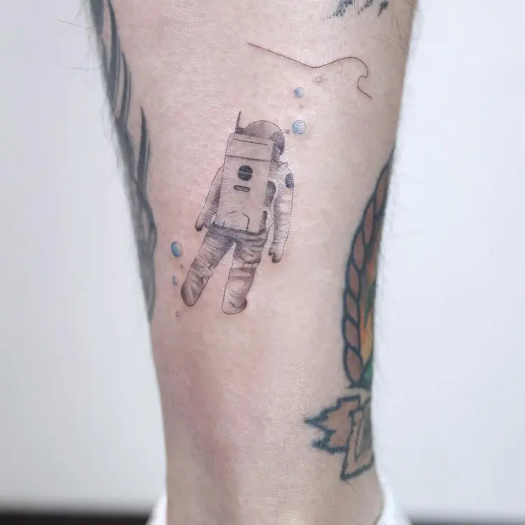 tattooist_arar