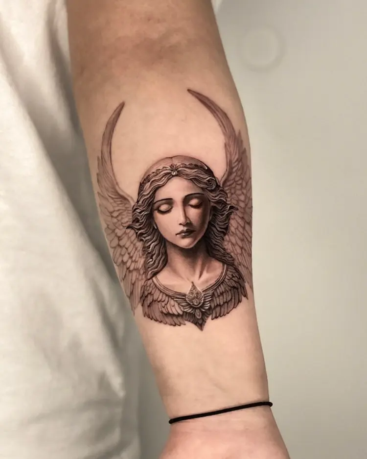 tattooer_amu