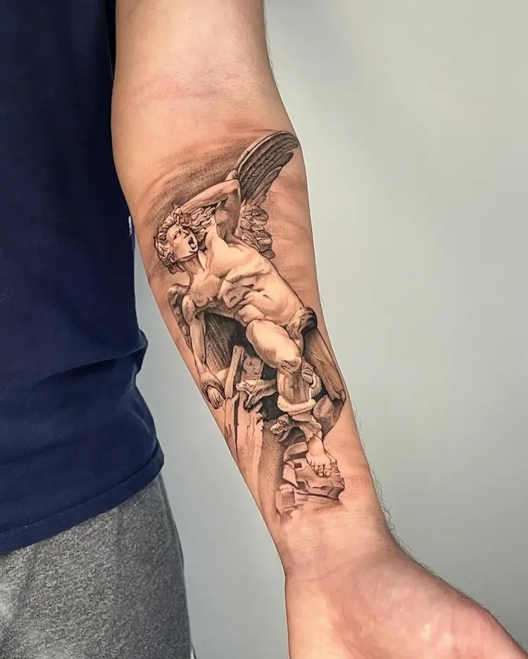 tattooer_amu