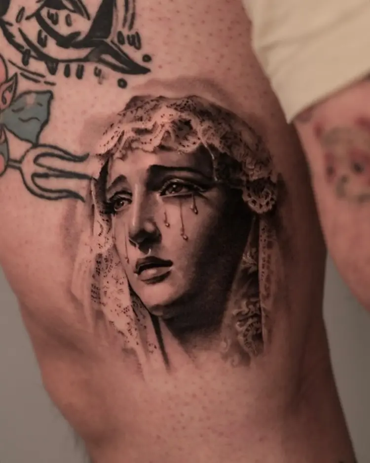 tattooer_amu