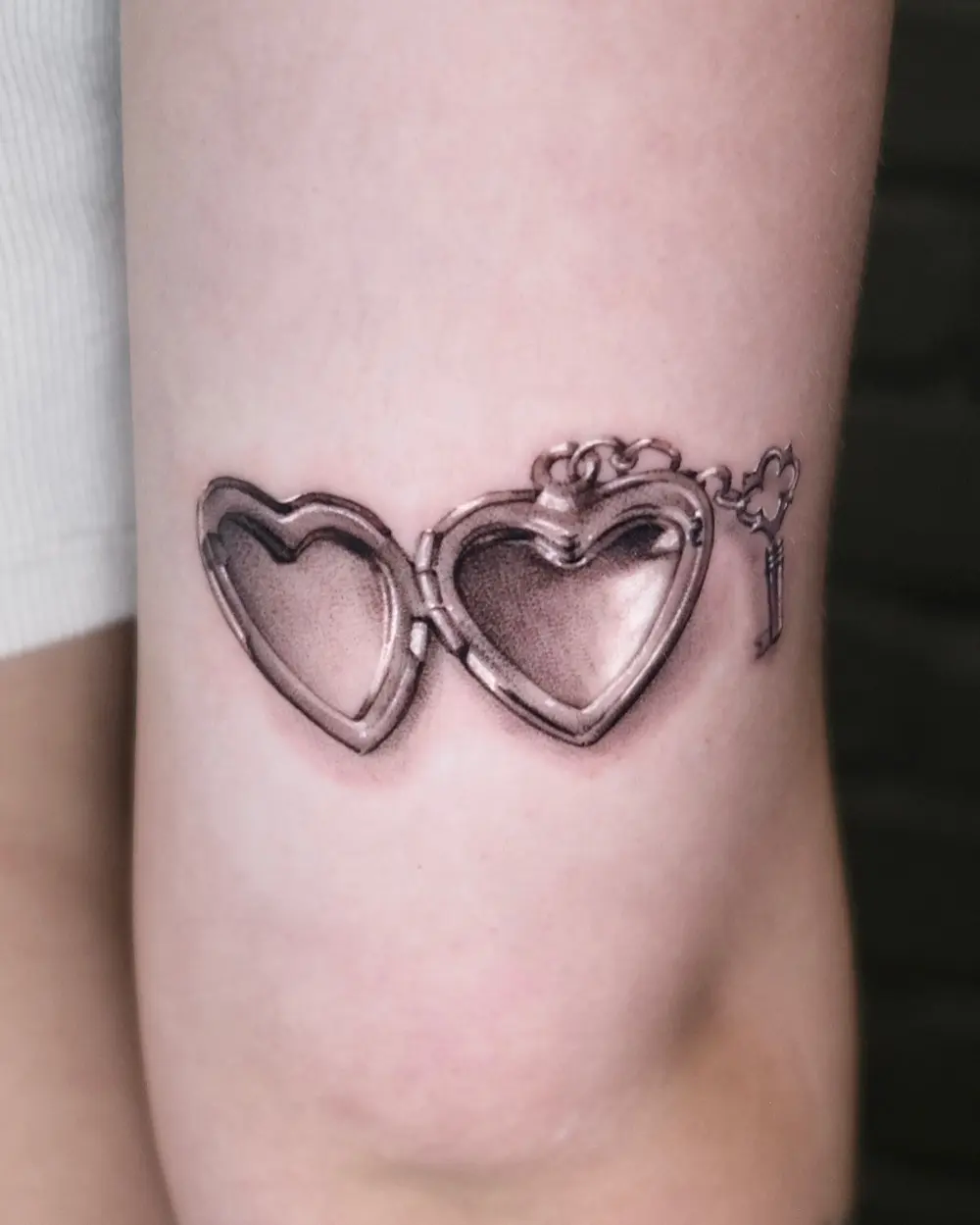40.tatt