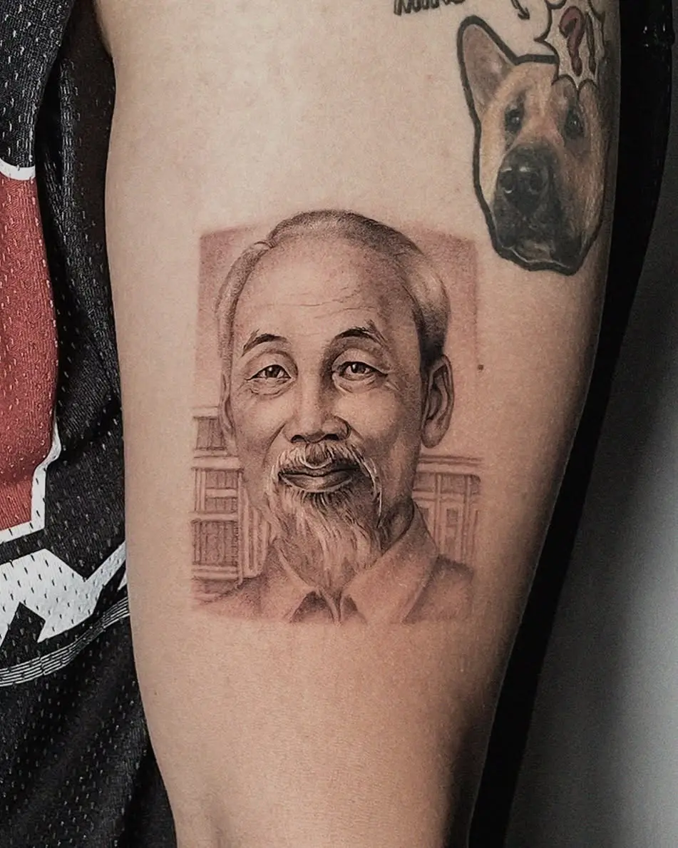 tattooer_amu