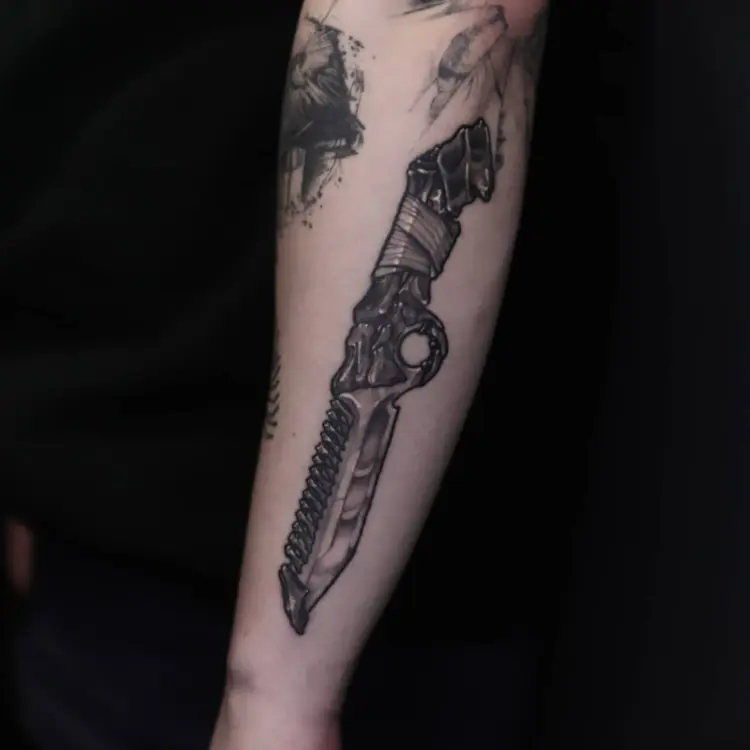 tattooer_amu