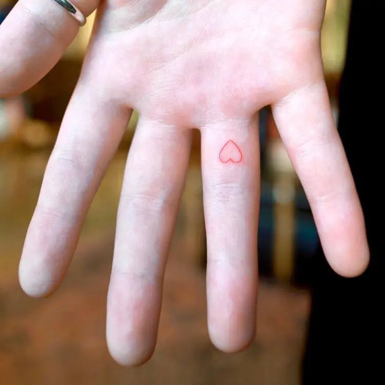 tattooist_arar
