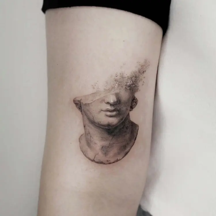 40.tatt