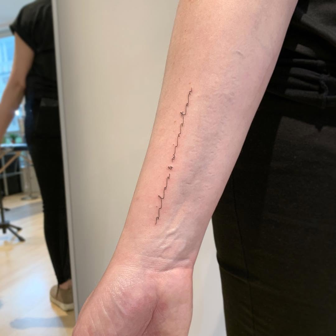 선, Lettering, 영원, 단어, 용기, 치유, 희망, 강인함, 회복력, 자유, 정의, 지혜, 희생, 노리개, 비대칭, 초현실