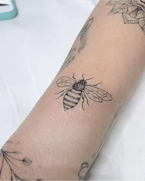 Lettering, 민화, 선, 날짜, 좌표, 체인, 팔찌, 한글, 주얼리, 타자기 폰트, 지네, 암밴드, 양면성, 자물쇠, 황소자리