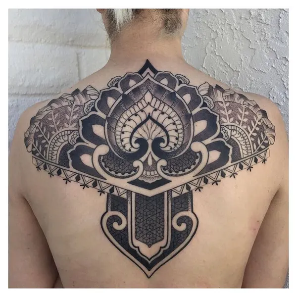 Full Circle Tattoo