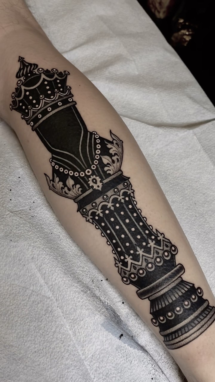 black_casket