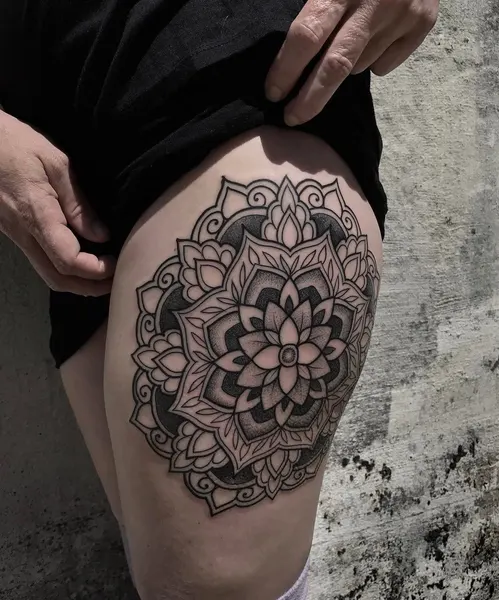 laurajadetattoos