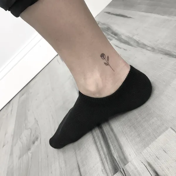 발찌, 옴, 한글, 삼족오, 이니셜, 단청, 사랑, 숫자, 좌표, 희망, 도깨비, 비대칭, 삭얀트, 오리엔탈, 우키요에, 초소형 타투, 작은 타투