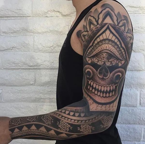 Full Circle Tattoo