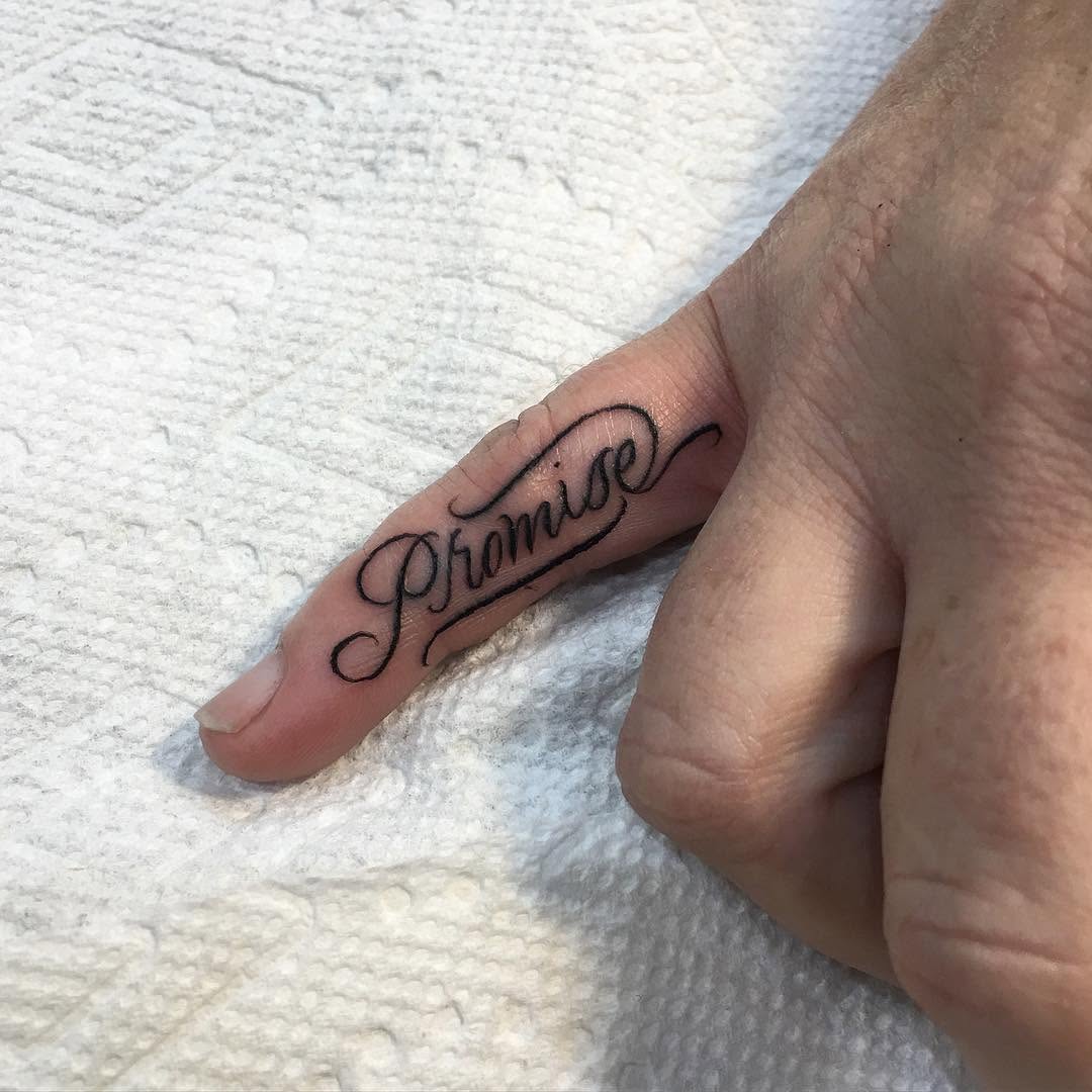 Lettering, 이름, 가족 이름, 충성