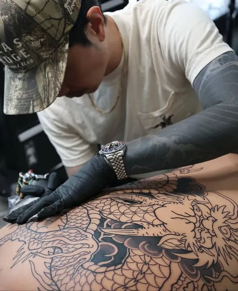 Full Circle Tattoo