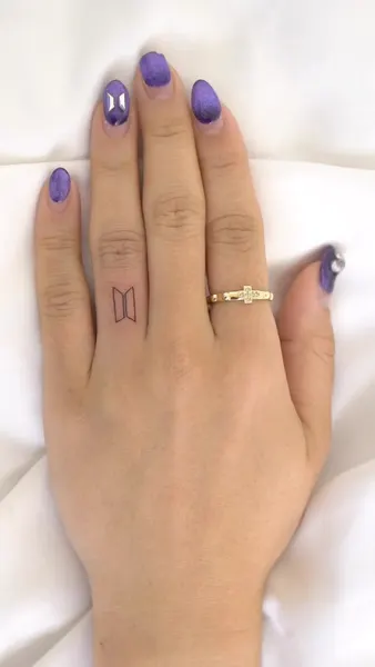 tattooist_arar