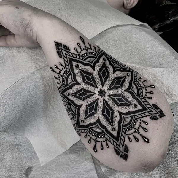 black_casket