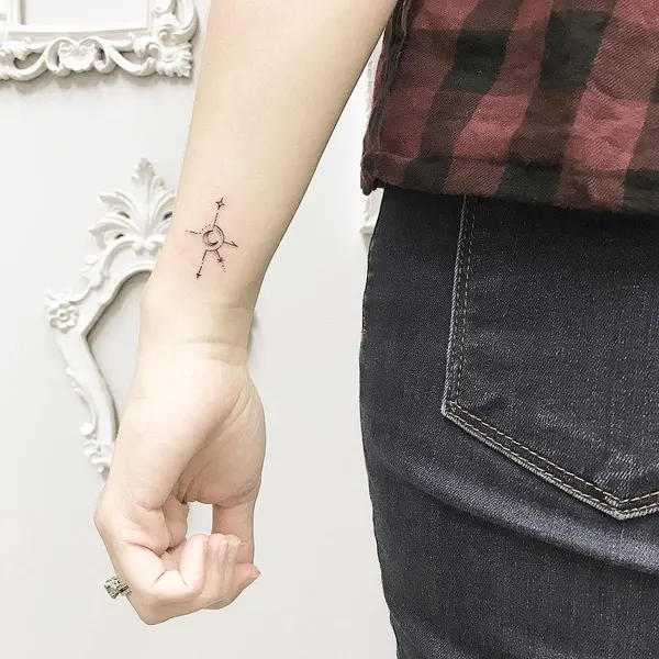 Flower, Lettering, 민화, 옴, 단청, 한글, 해태, 이니셜, 오리엔탈, 뇌신, 영원, 운명, 비대칭, 삭얀트, 삼족오, 암밴드, 양면성, 우키요에