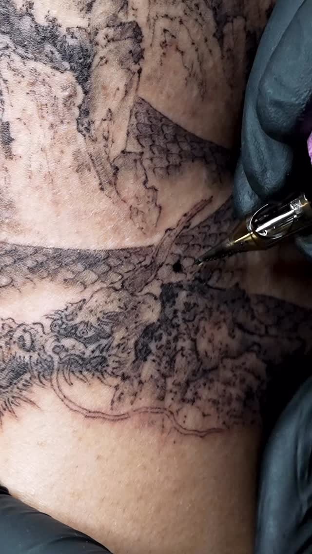 Dragon, 구름 문양