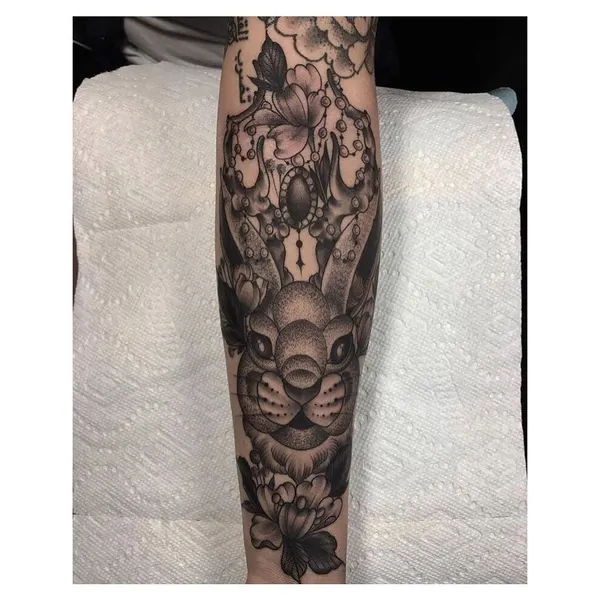 Full Circle Tattoo