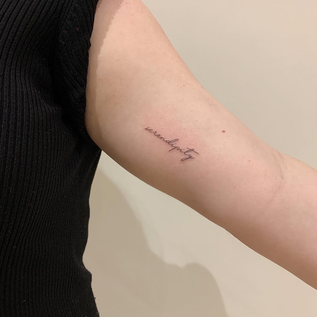 선, Lettering, 문장, 영원, 단어, 용기, 장면, 정의, 지혜, 치유, 희망, 강인함, 삼족오, 손글씨, 회복력, 스크립트, 올드 잉글리시, 날짜, 단청, 여권, 자유, 좌표, 노리개, 물망초, 비대칭, 삭얀트, 테두리, 출생년도