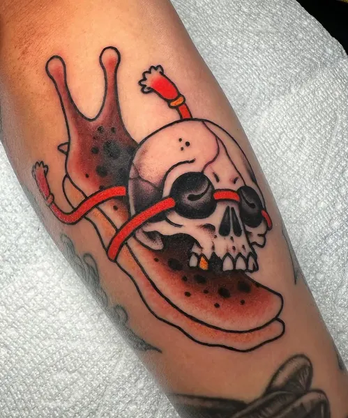 Full Circle Tattoo