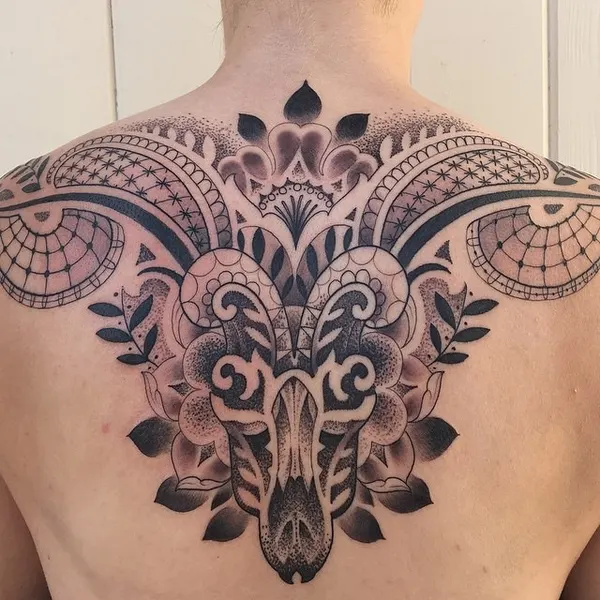 Full Circle Tattoo
