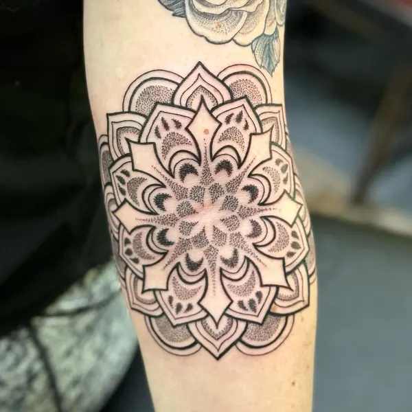 laurablacktattoo