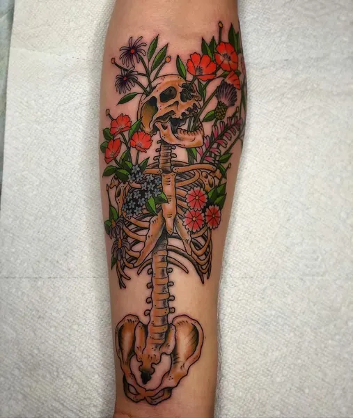 Full Circle Tattoo