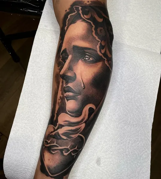 adrian_lazaro