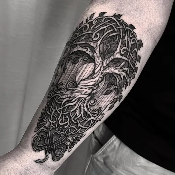 Ink and Dagger Tattoo