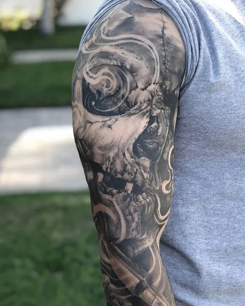Full Circle Tattoo