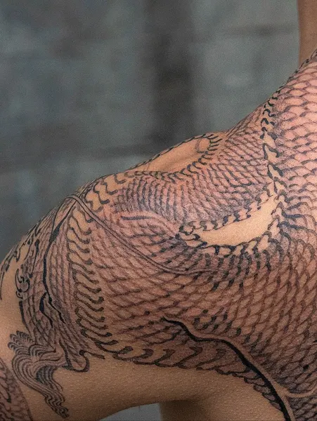 Dragon, 구름 문양