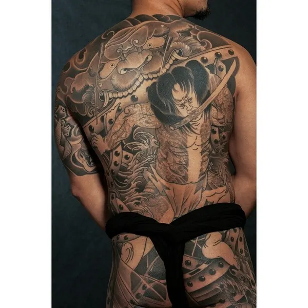 Full Circle Tattoo