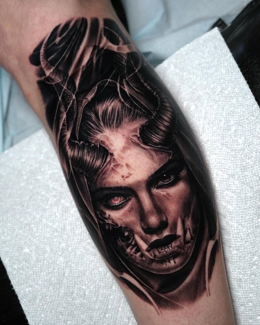 jakerosstattoos