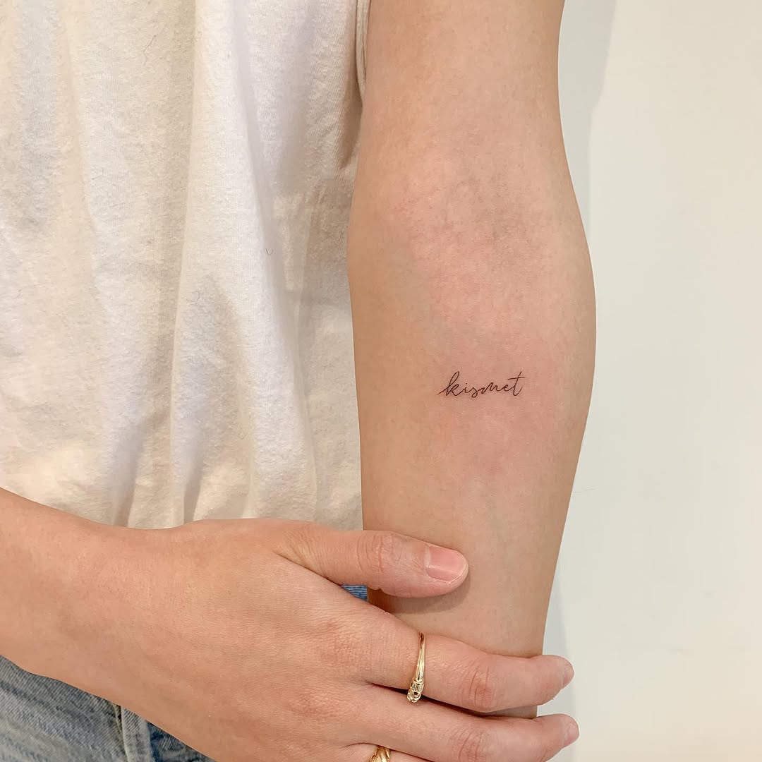 Lettering, 천칭자리, 쌍둥이자리, 양자리