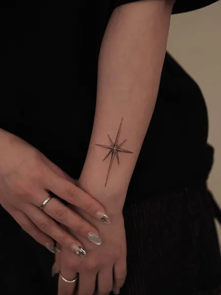 Geometric, 개미, 별, 거미, 별자리, 암밴드, 오징어, 불가사리, 사수자리, 전갈자리, 처녀자리, 물고기자리, 쌍둥이자리, 별들, 장식, 외계인, 프레임, 물병자리, 염소자리, 천칭자리, 황소자리
