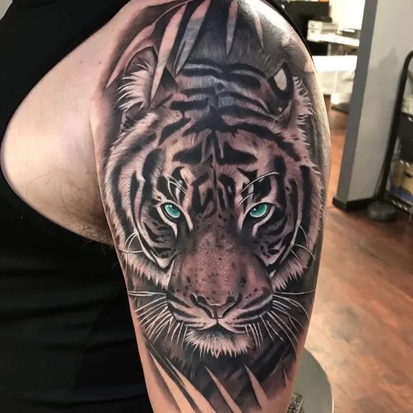 Guru Tattoo