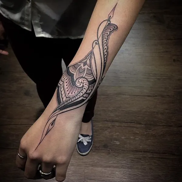 Dragon, 장식