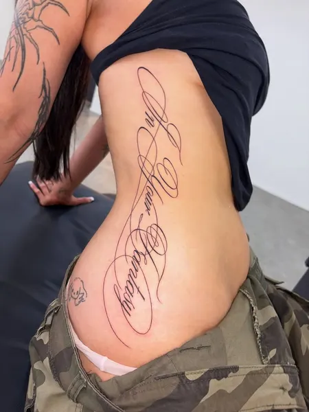 Lettering, 서명