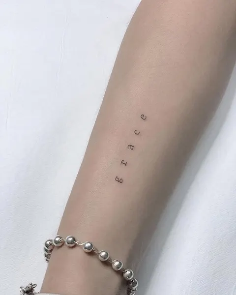 Lettering, 민화, 선, 날짜, 좌표, 체인, 팔찌, 한글, 주얼리, 타자기 폰트, 지네, 암밴드, 양면성, 자물쇠, 황소자리