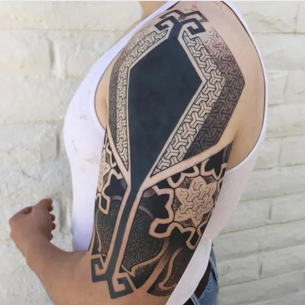 Full Circle Tattoo